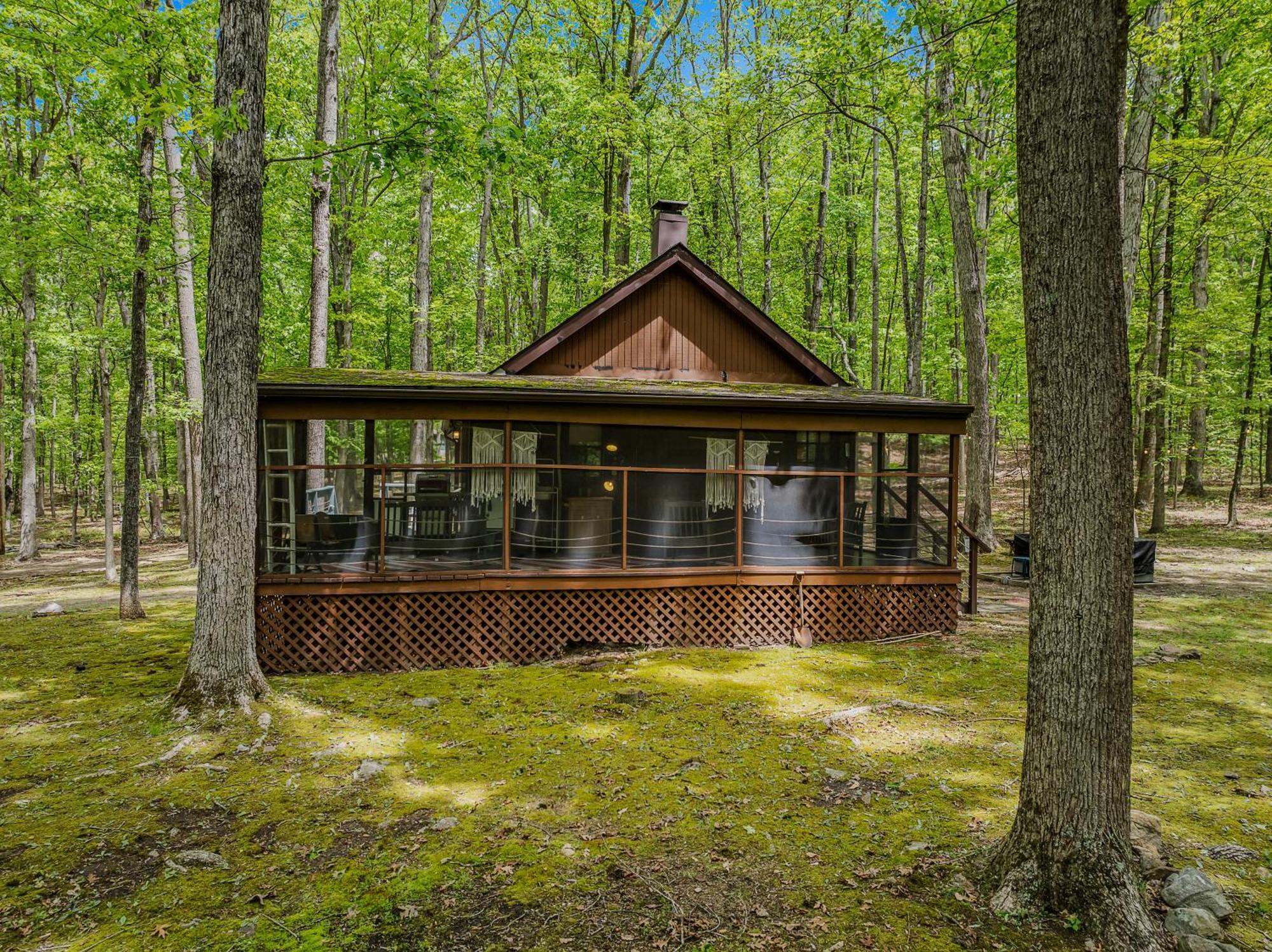 River Walk Cottage - Hot Tub - Pet Friendly - Swing - Screen Porch - River Access - Fire Pit - Wifi - Grill - Deck - King Bed Great Cacapon Exterior foto
